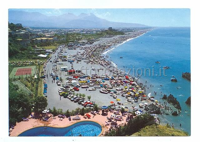 Collezionismo di cartoline postali